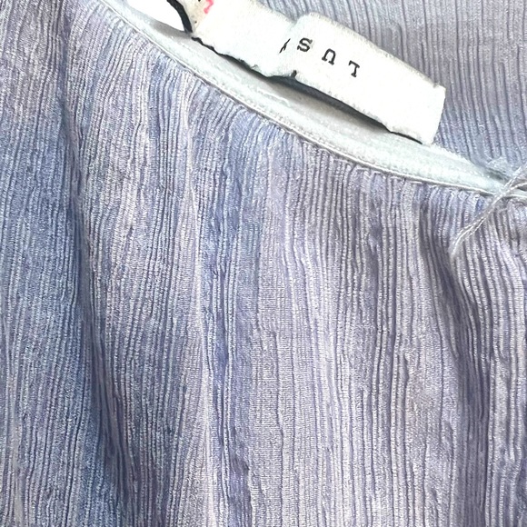 ⭐️LUSH⭐️ Blue/Navy Strapless Shorts Romper    SZ L - Picture 4 of 6